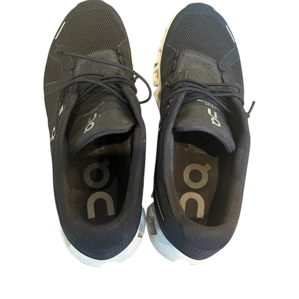 On Lightweight Women’s Black and White Running Sneakers